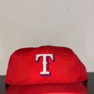 Vintage Texas Rangers MLB Plain Logo Sports Competitor Red Vtg Hat Cap Snapback